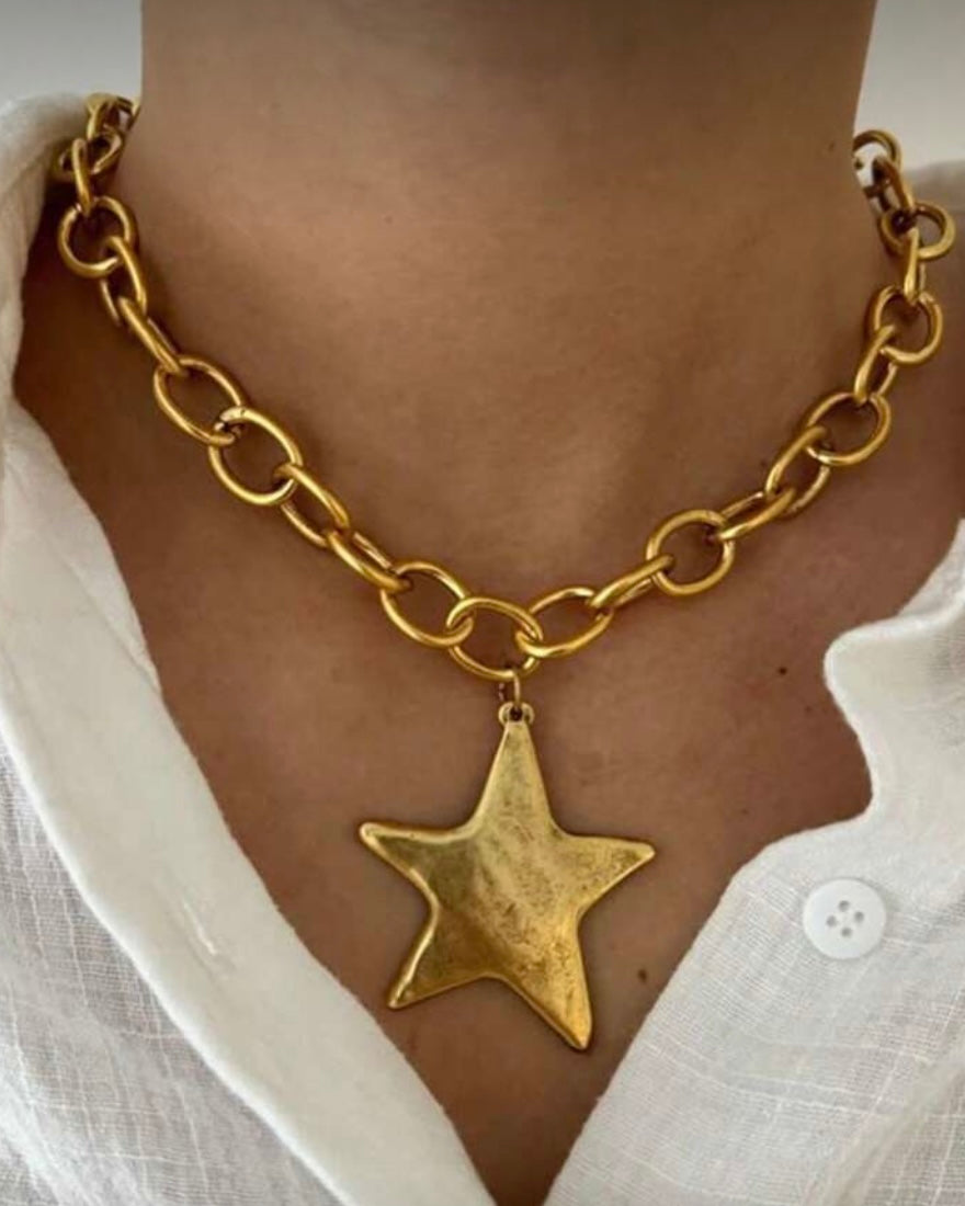 Star Pendant Chain Necklace