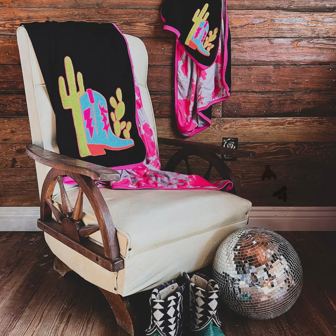Nashville Bound Throw Blanket